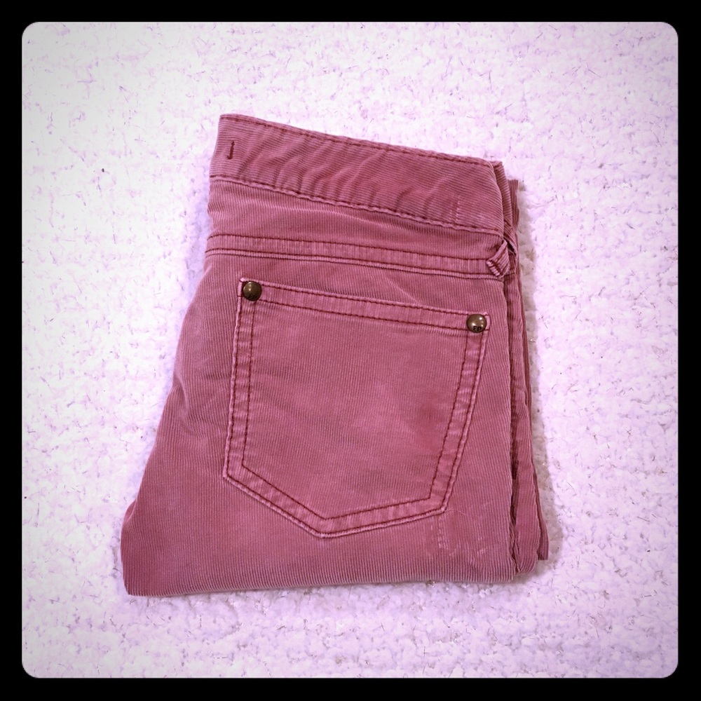 🌺Free People Skinny Fit Mauve Corduroys🌸